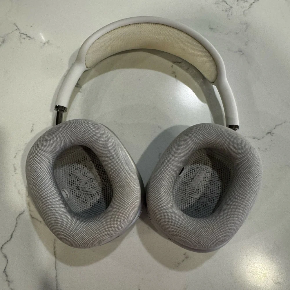 Apple AirPods Max - Picture 2 of 7